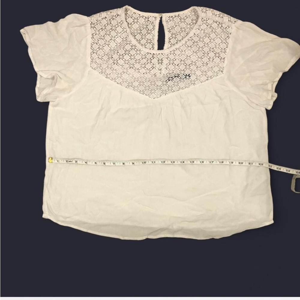 Abercrombie & Fitch Cream Flutter Sleeve Cropped Blouse